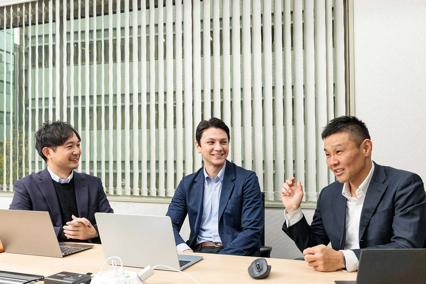 レフォルモ株式会社　営業　坂梨 匠氏　と　専務取締役　中山氏 　と　イルマスアドバイザー