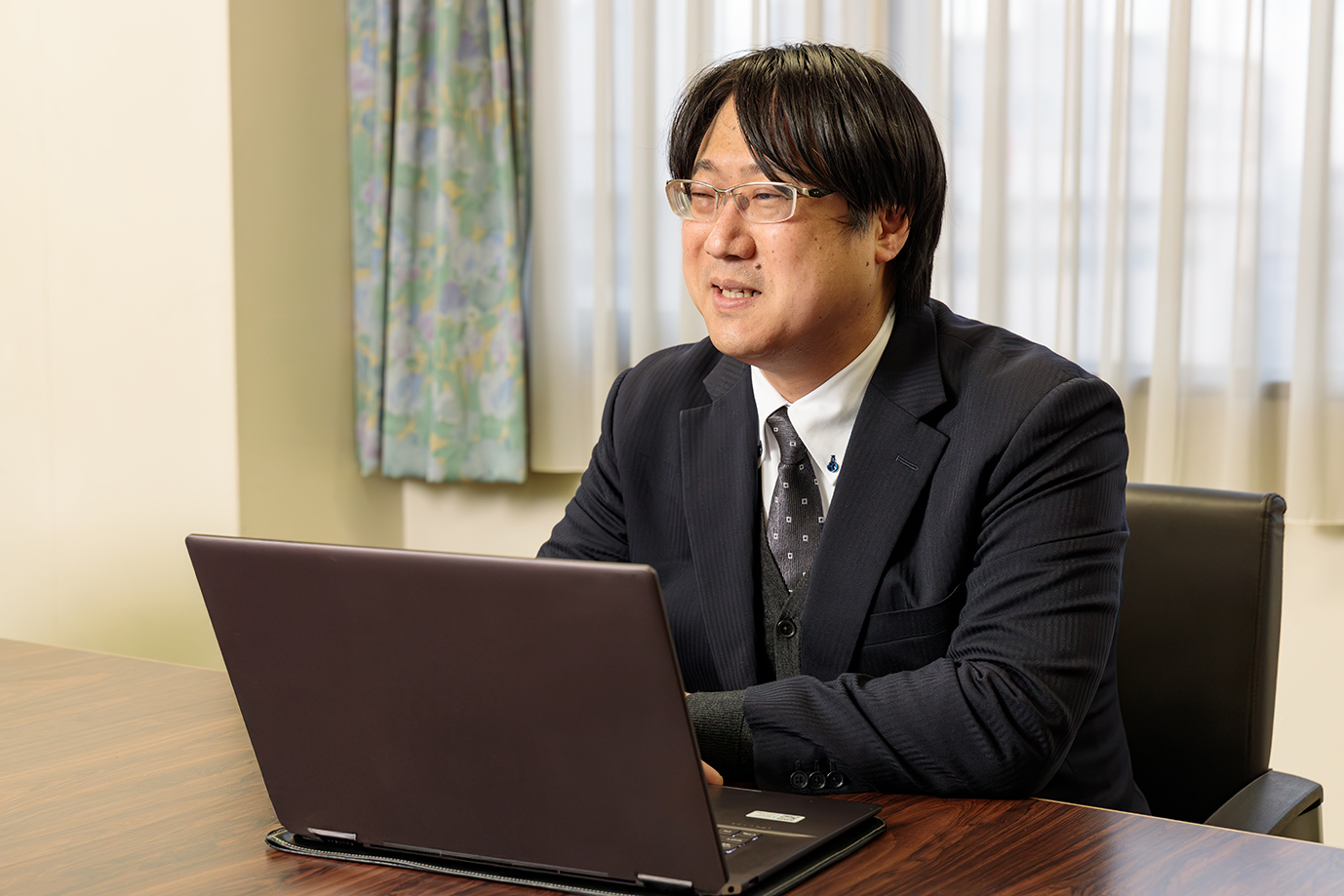 石井アドバイザー