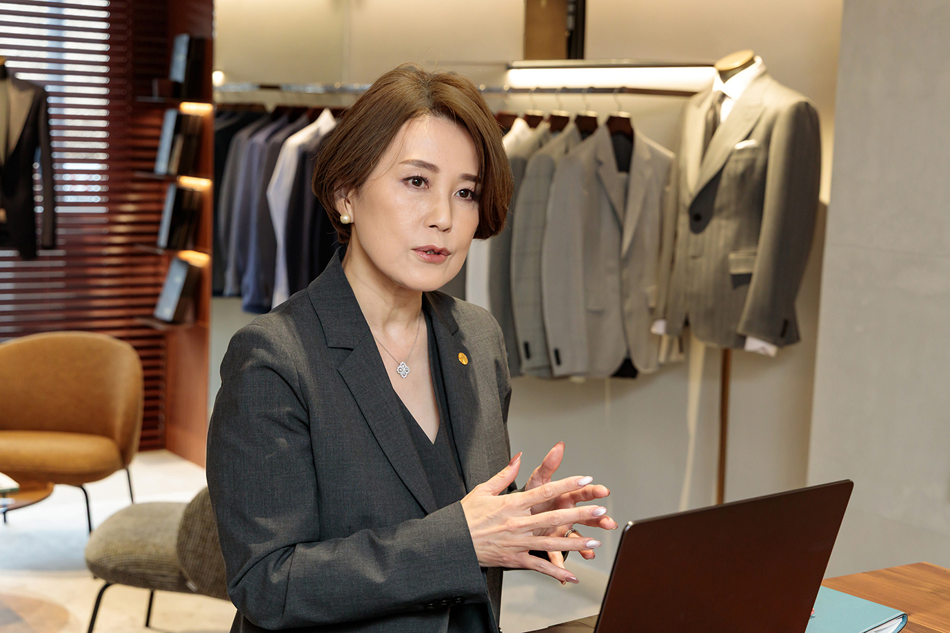 吉野アドバイザー