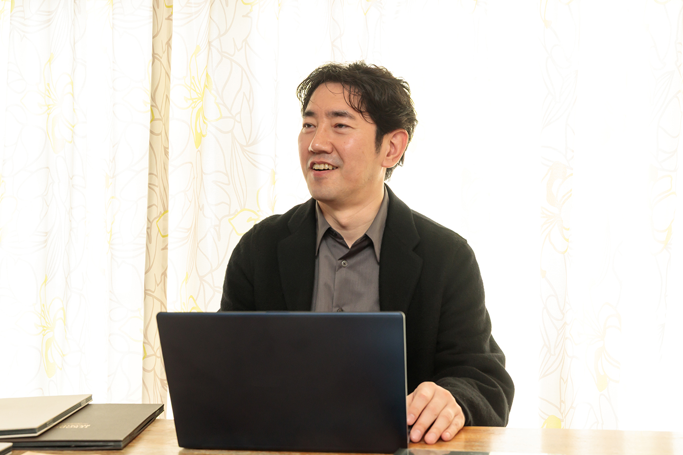 石井アドバイザー